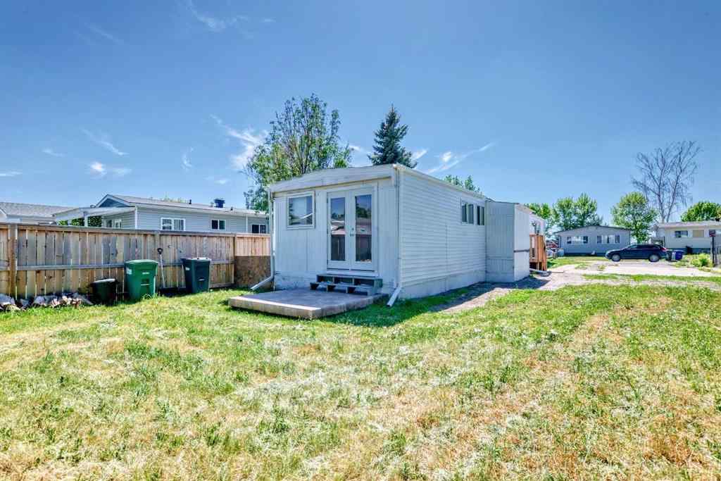 MLS® A2267788 - 817 Bayview Road  in Brentwood_Strathmore Strathmore, Residential