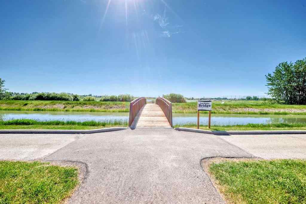 MLS® A2267788 - 817 Bayview Road  in Brentwood_Strathmore Strathmore, Residential