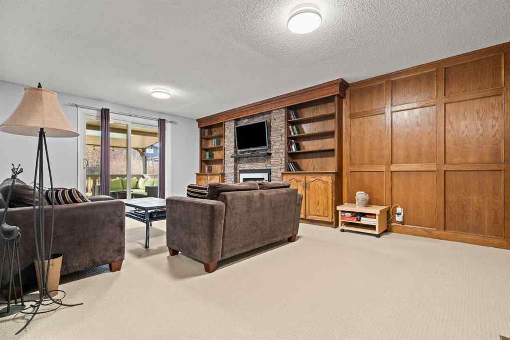 MLS® A2267789 - 124 Canterbury Drive SW in Canyon Meadows Calgary, Residential