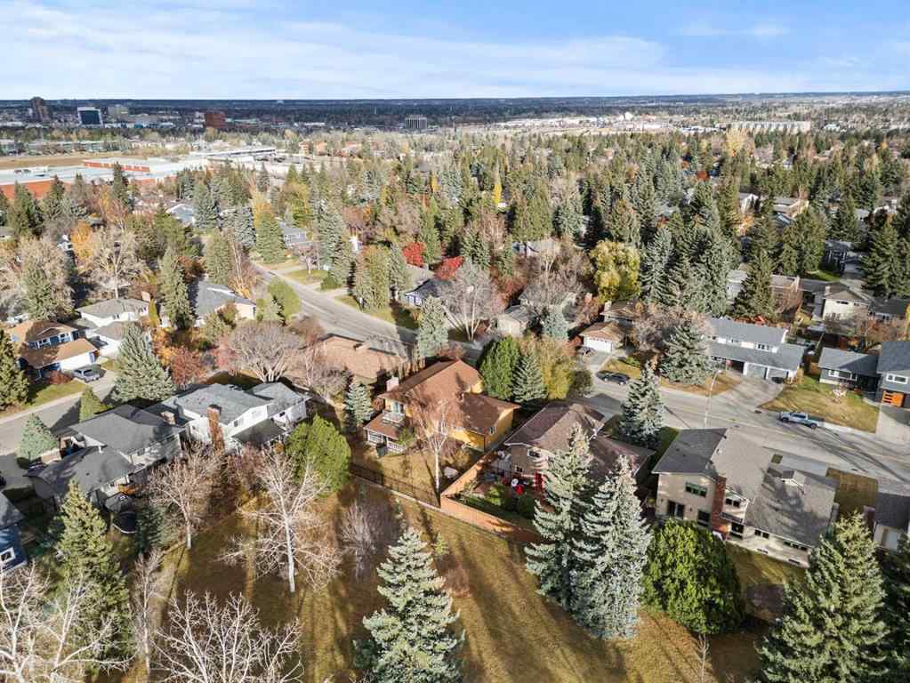 MLS® A2267789 - 124 Canterbury Drive SW in Canyon Meadows Calgary, Residential