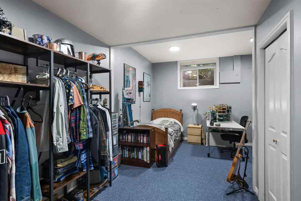 MLS® A2267791 - 73 Cumberland Drive NW in Cambrian Heights Calgary, Residential