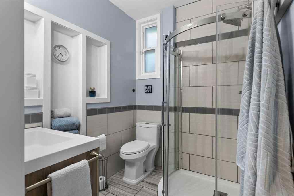 MLS® A2267791 - 73 Cumberland Drive NW in Cambrian Heights Calgary, Residential