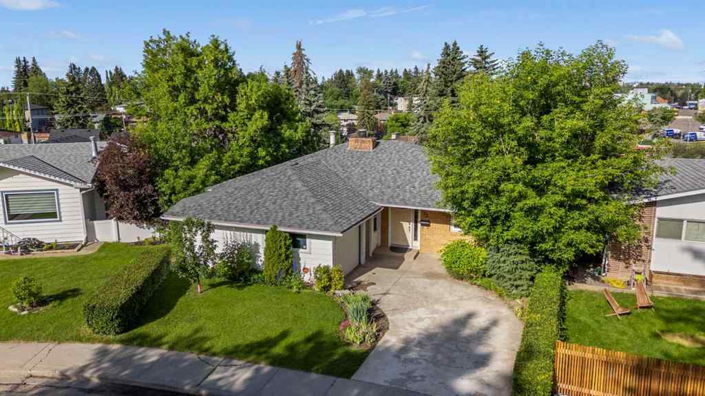 MLS® A2267791 - 73 Cumberland Drive NW in Cambrian Heights Calgary, Residential