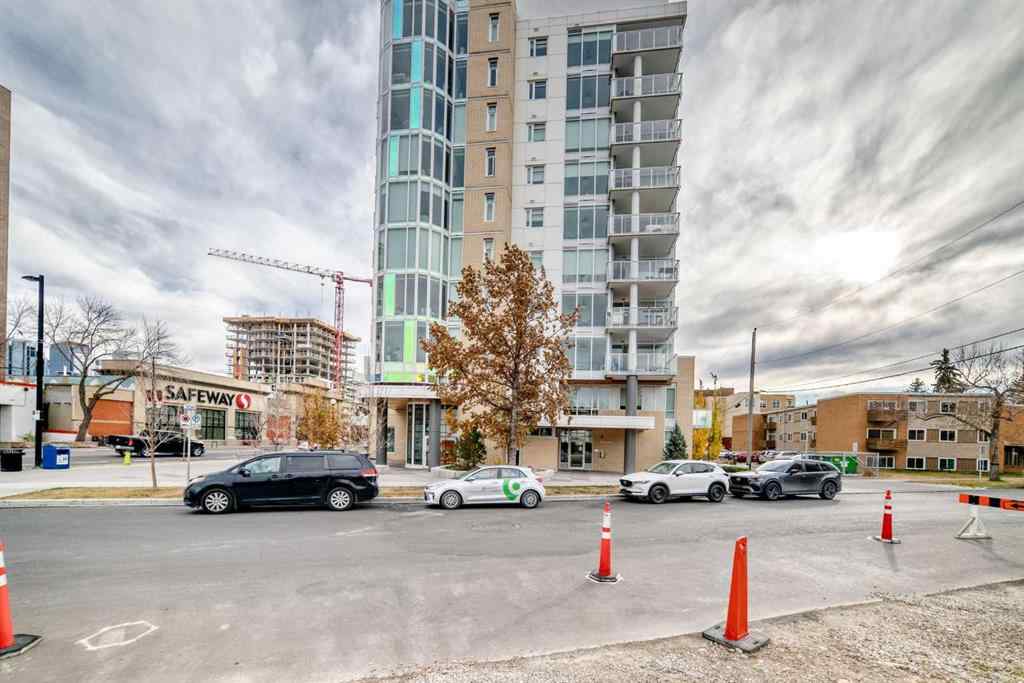 MLS® A2267793 - Unit #406 1107 Gladstone Road NW in Hillhurst Calgary, Residential