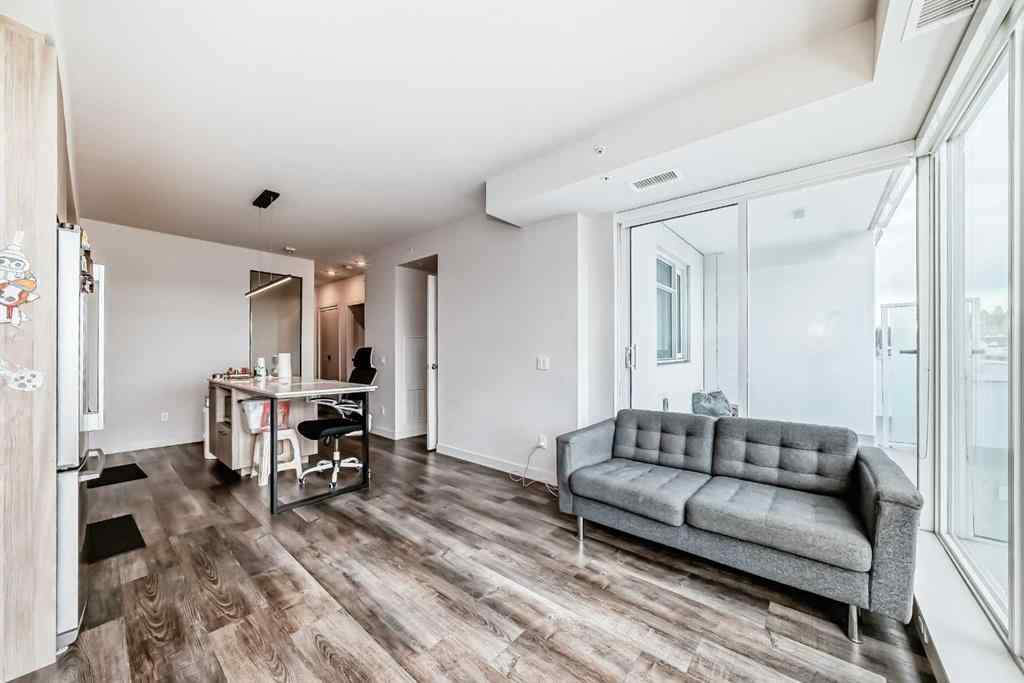 MLS® A2267793 - Unit #406 1107 Gladstone Road NW in Hillhurst Calgary, Residential