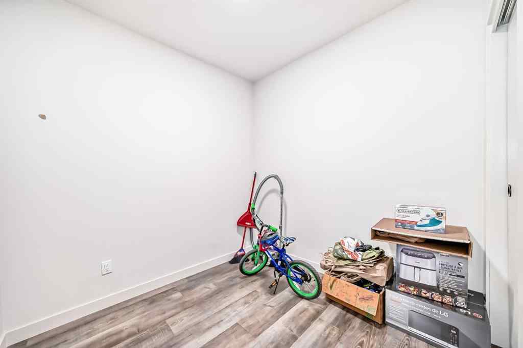 MLS® A2267793 - Unit #406 1107 Gladstone Road NW in Hillhurst Calgary, Residential