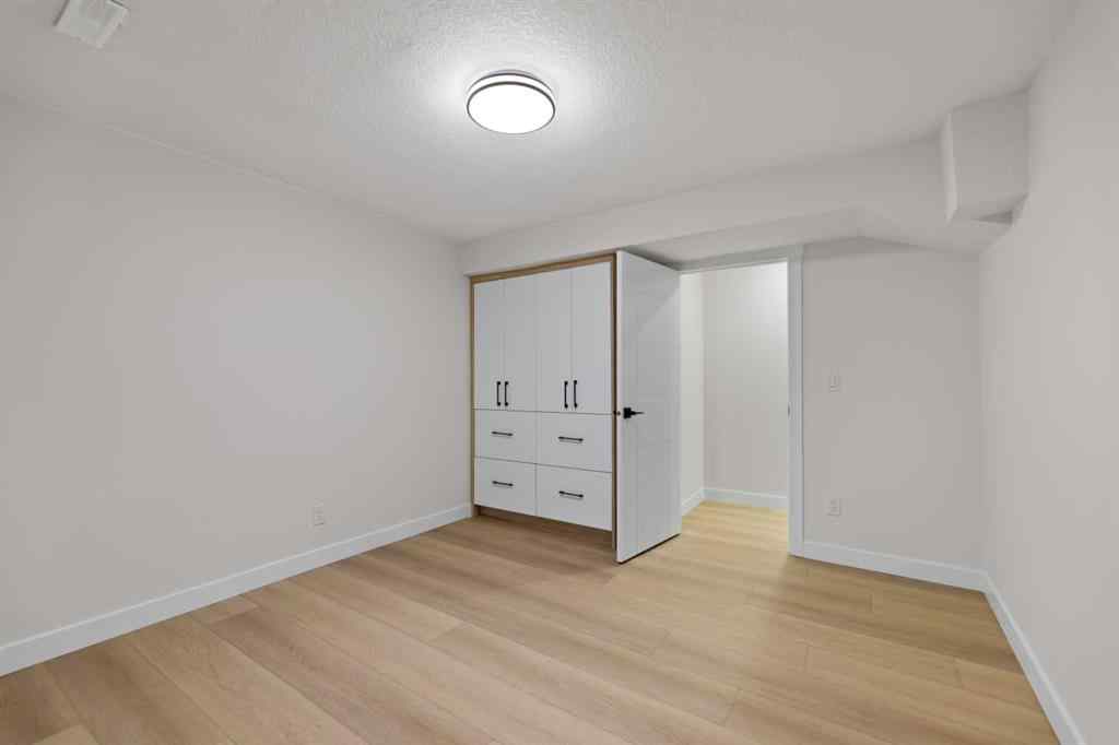 MLS® A2267797 - 127 pensville Road SE in Penbrooke Meadows Calgary, Residential