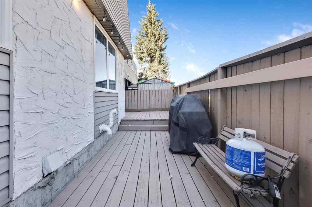 MLS® A2267798 - Unit #1 6412 4 Street NE in Thorncliffe Calgary, Residential