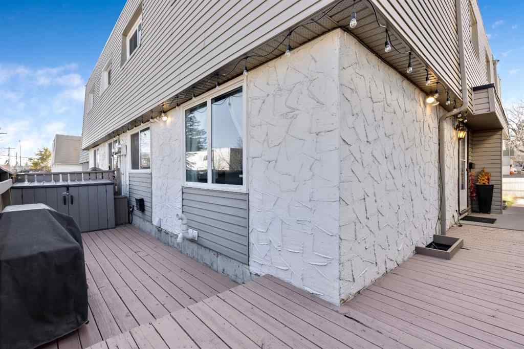 MLS® A2267798 - Unit #1 6412 4 Street NE in Thorncliffe Calgary, Residential