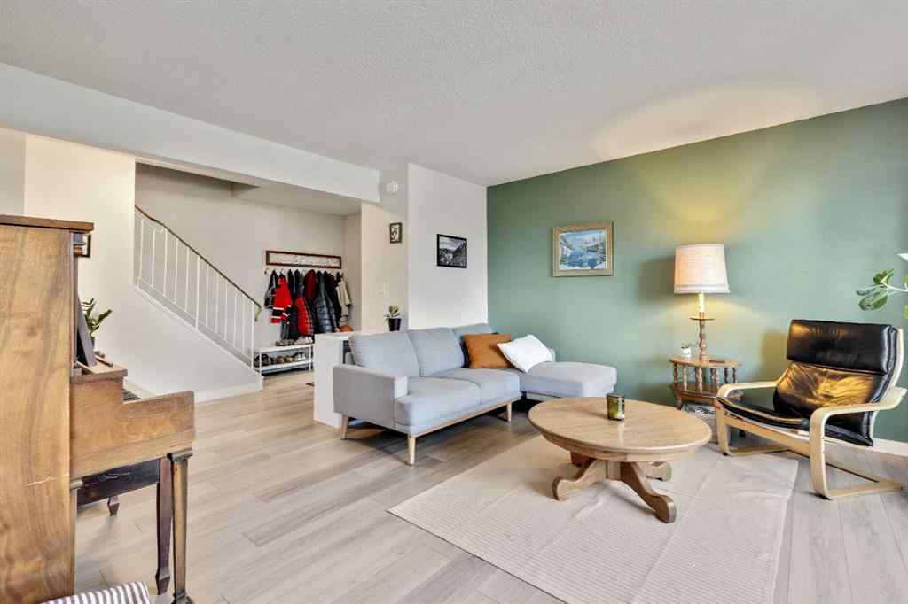 MLS® A2267798 - Unit #1 6412 4 Street NE in Thorncliffe Calgary, Residential