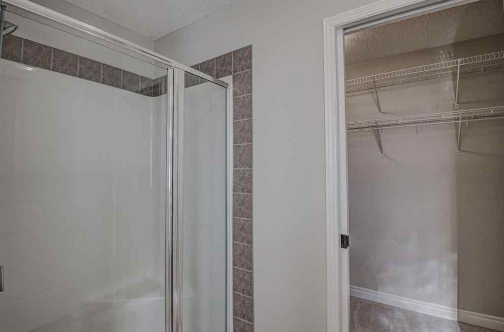 MLS® A2267801 - 40 Prestwick Manor SE in McKenzie Towne Calgary, Residential