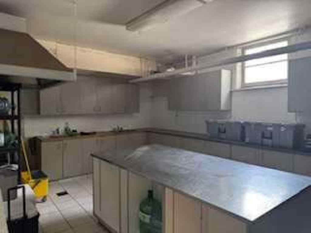 MLS® A2267803 - 1405 8 Avenue SE in Inglewood Calgary, Commercial