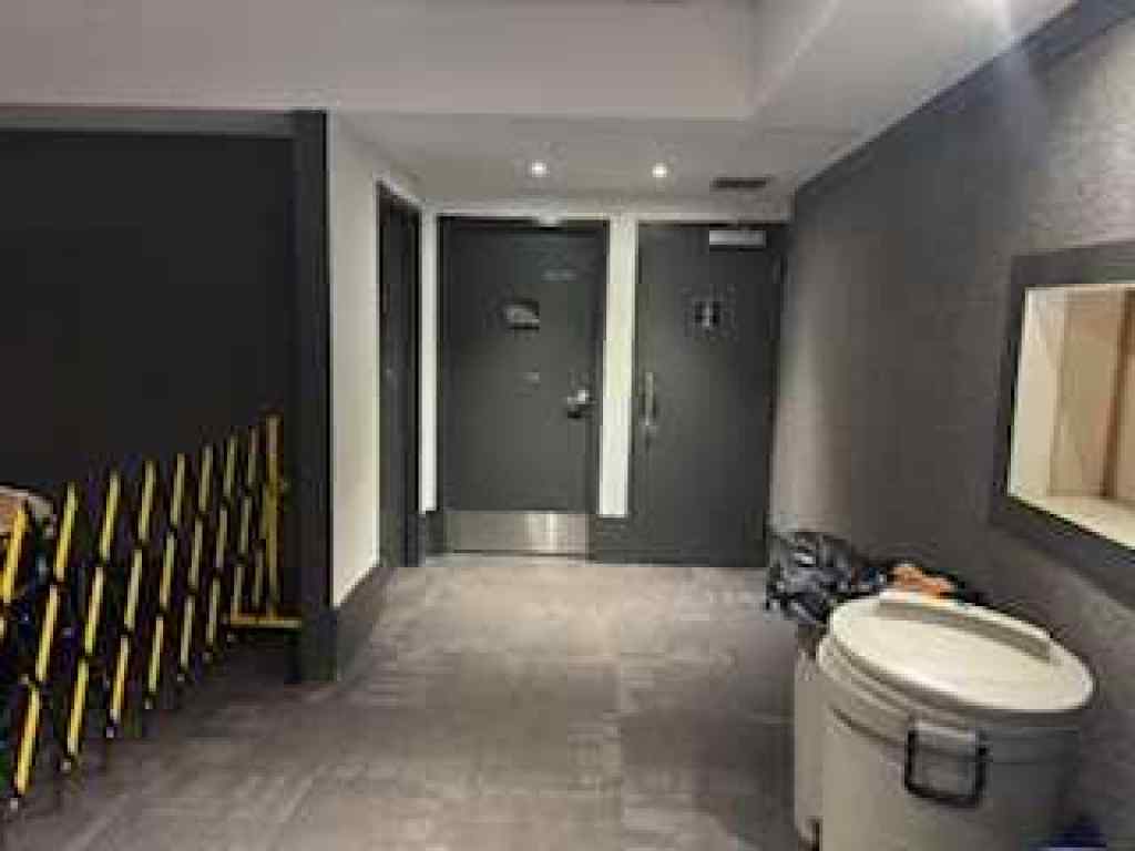 MLS® A2267803 - 1405 8 Avenue SE in Inglewood Calgary, Commercial