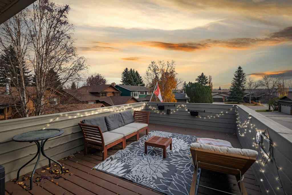 MLS® A2267808 - 19 Deermoss Place SE in Deer Run Calgary, Residential