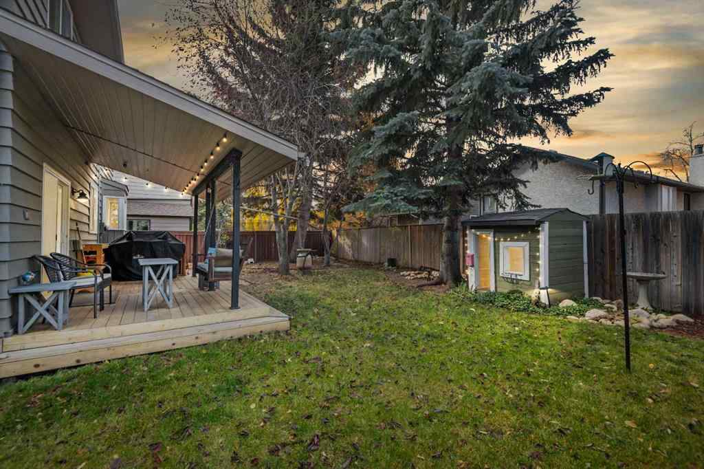 MLS® A2267808 - 19 Deermoss Place SE in Deer Run Calgary, Residential