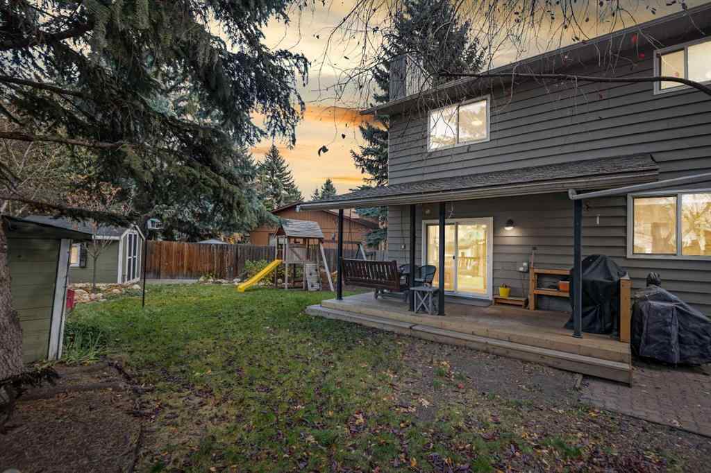 MLS® A2267808 - 19 Deermoss Place SE in Deer Run Calgary, Residential