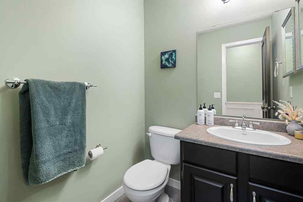 MLS® A2267808 - 19 Deermoss Place SE in Deer Run Calgary, Residential