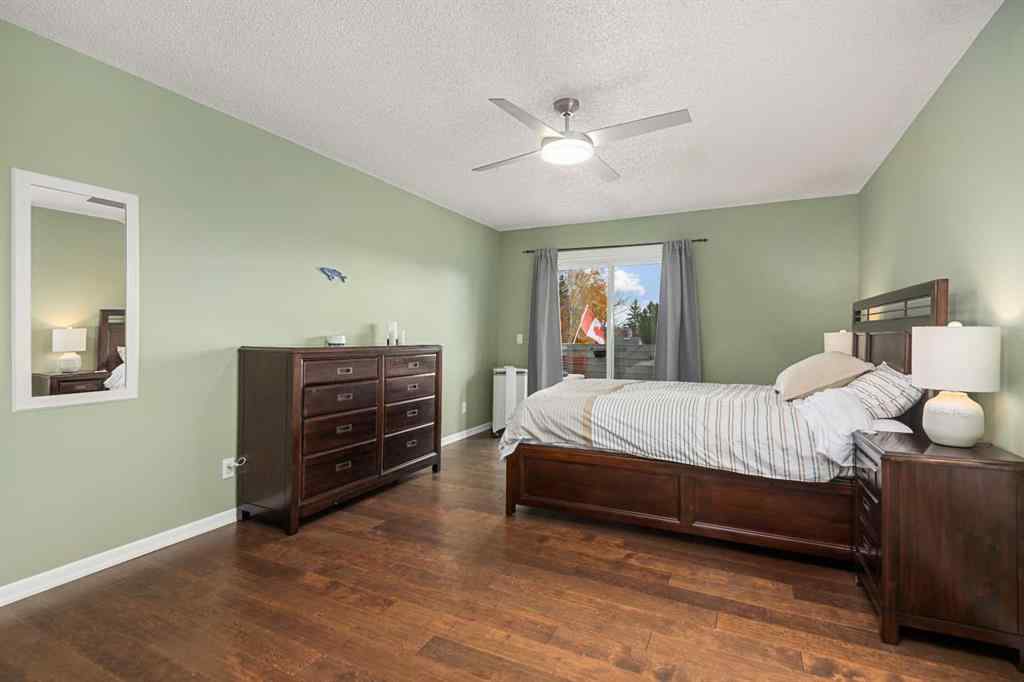 MLS® A2267808 - 19 Deermoss Place SE in Deer Run Calgary, Residential