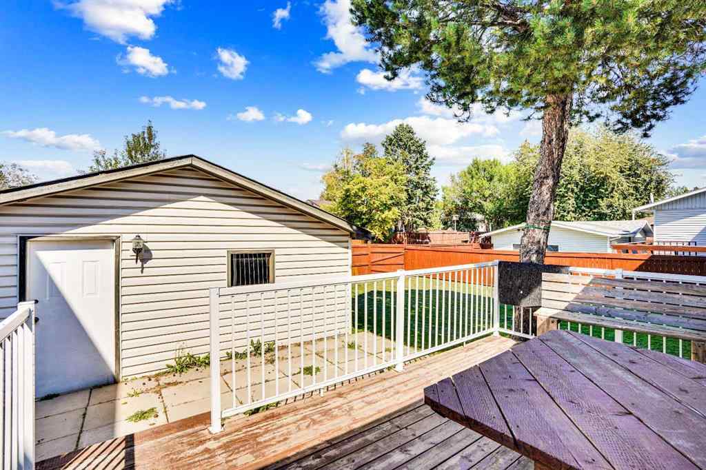 MLS® A2267810 - 524 Whitehorn Way NE in Whitehorn Calgary, Residential