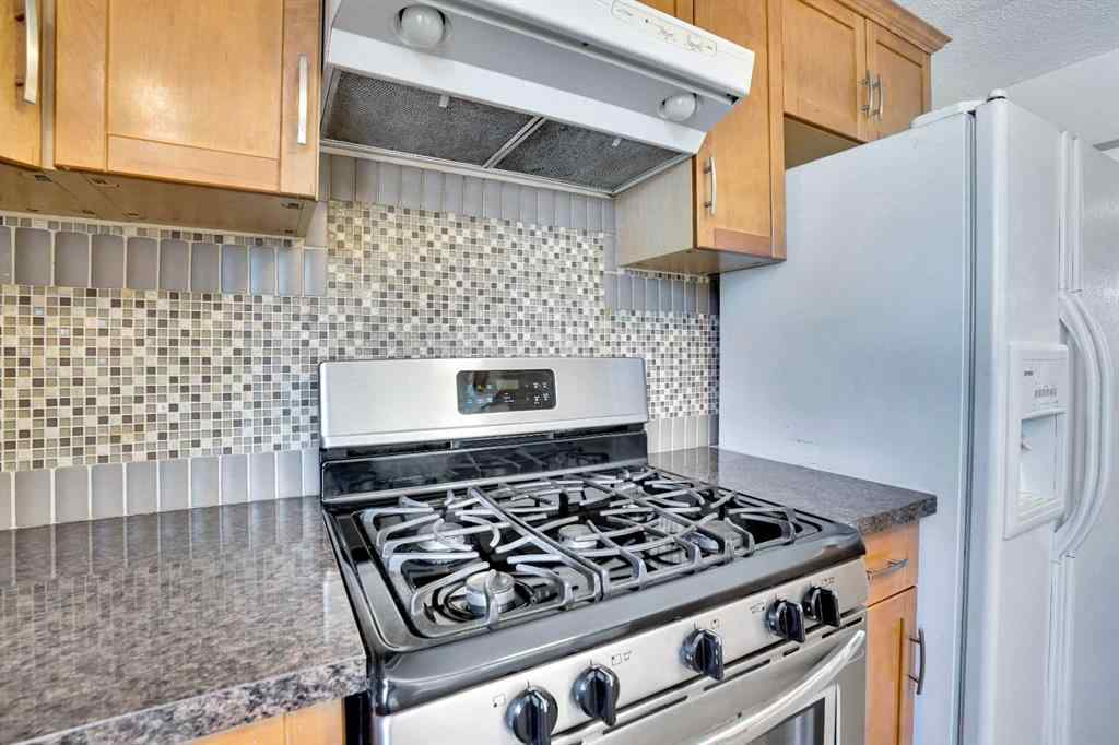 MLS® A2267810 - 524 Whitehorn Way NE in Whitehorn Calgary, Residential