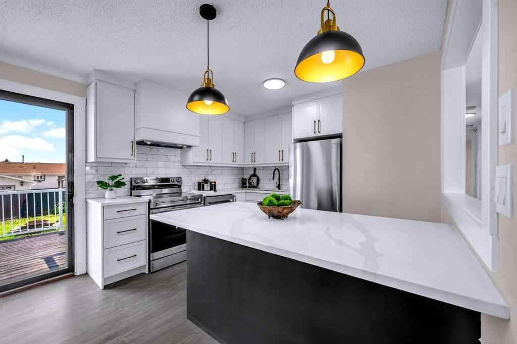 MLS® A2267811 - 951 Maitland Way NE in Marlborough Park Calgary, Residential