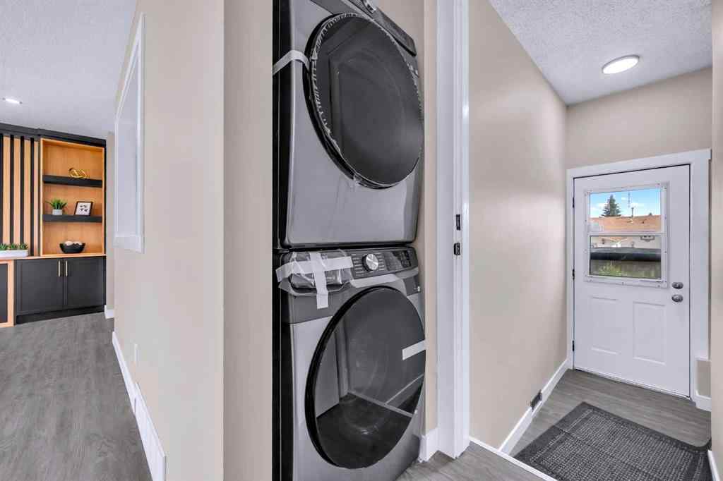 MLS® A2267811 - 951 Maitland Way NE in Marlborough Park Calgary, Residential