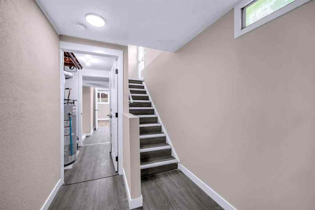 MLS® A2267811 - 951 Maitland Way NE in Marlborough Park Calgary, Residential