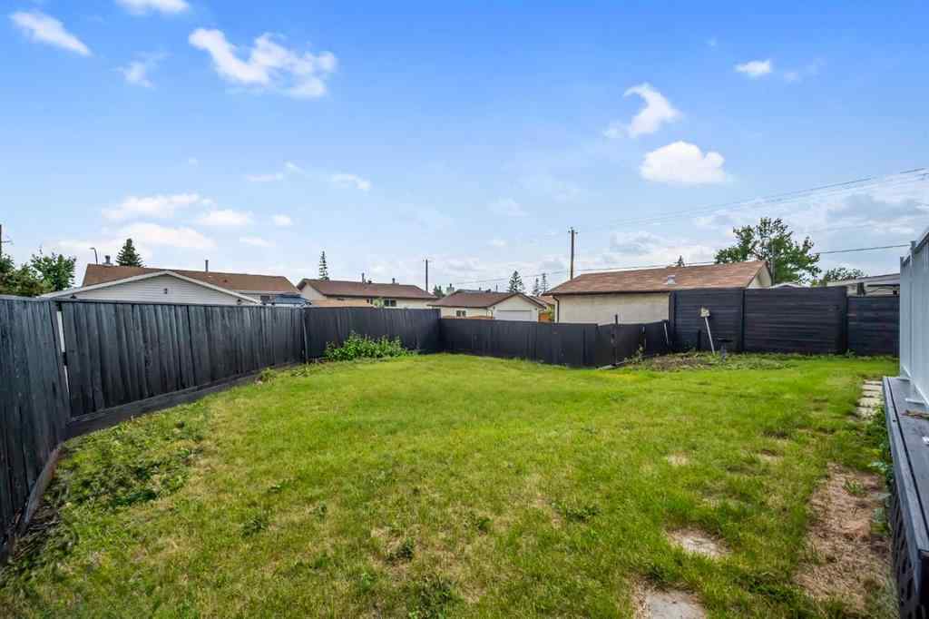 MLS® A2267811 - 951 Maitland Way NE in Marlborough Park Calgary, Residential