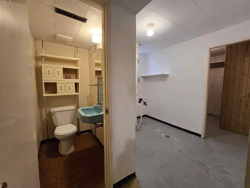 MLS® A2267816 - 91 Holly Street NW in Highwood Calgary, Residential