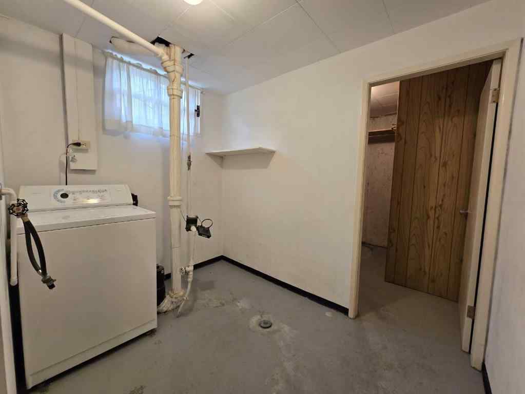 MLS® A2267816 - 91 Holly Street NW in Highwood Calgary, Residential