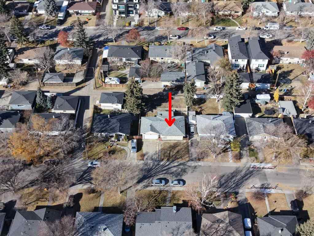 MLS® A2267816 - 91 Holly Street NW in Highwood Calgary, Residential