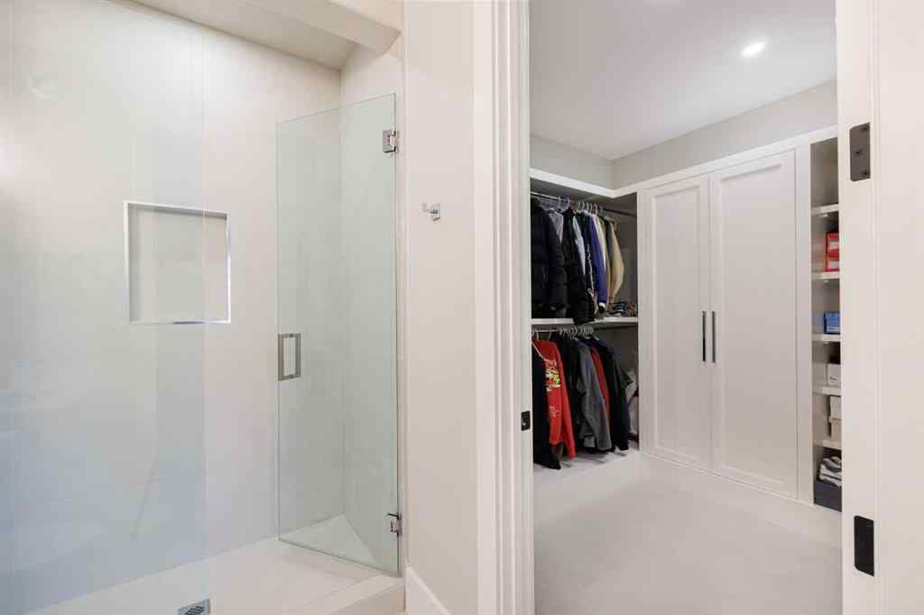 MLS® A2267818 - 319 42 Street SW in Wildwood Calgary, Residential