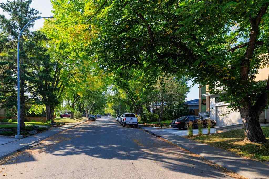 MLS® A2267818 - 319 42 Street SW in Wildwood Calgary, Residential