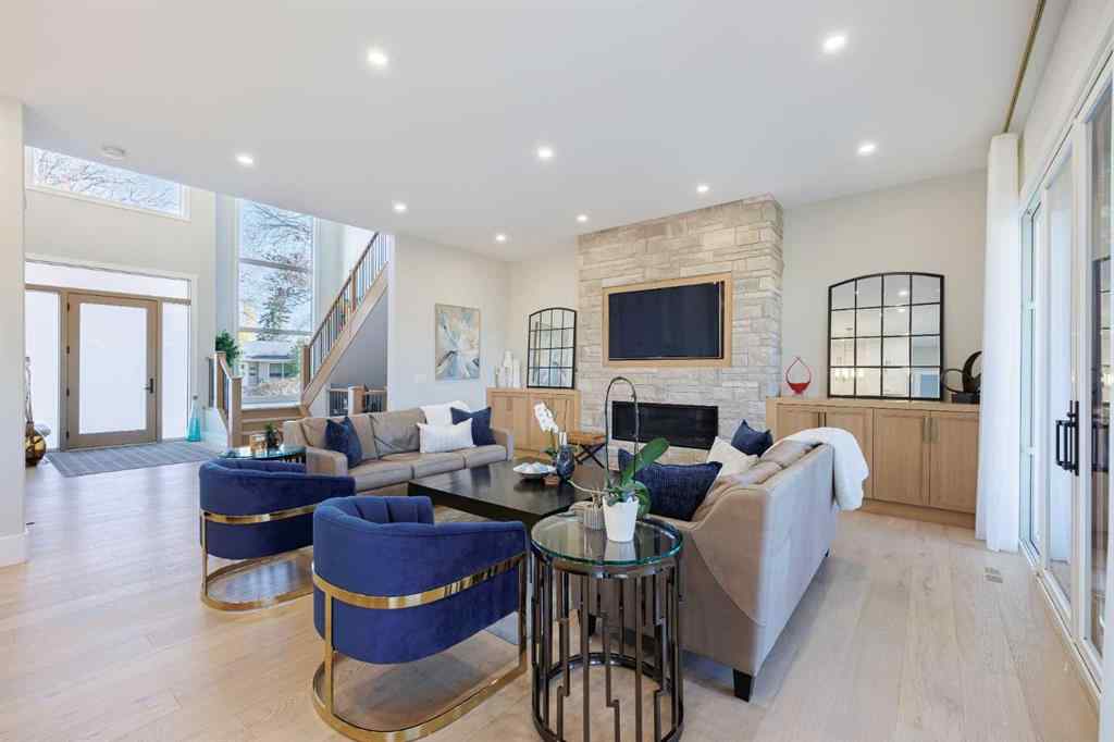 MLS® A2267818 - 319 42 Street SW in Wildwood Calgary, Residential