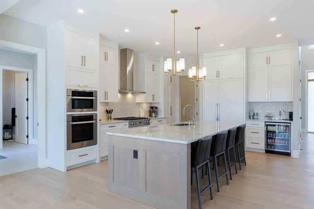 MLS® A2267818 - 319 42 Street SW in Wildwood Calgary, Residential