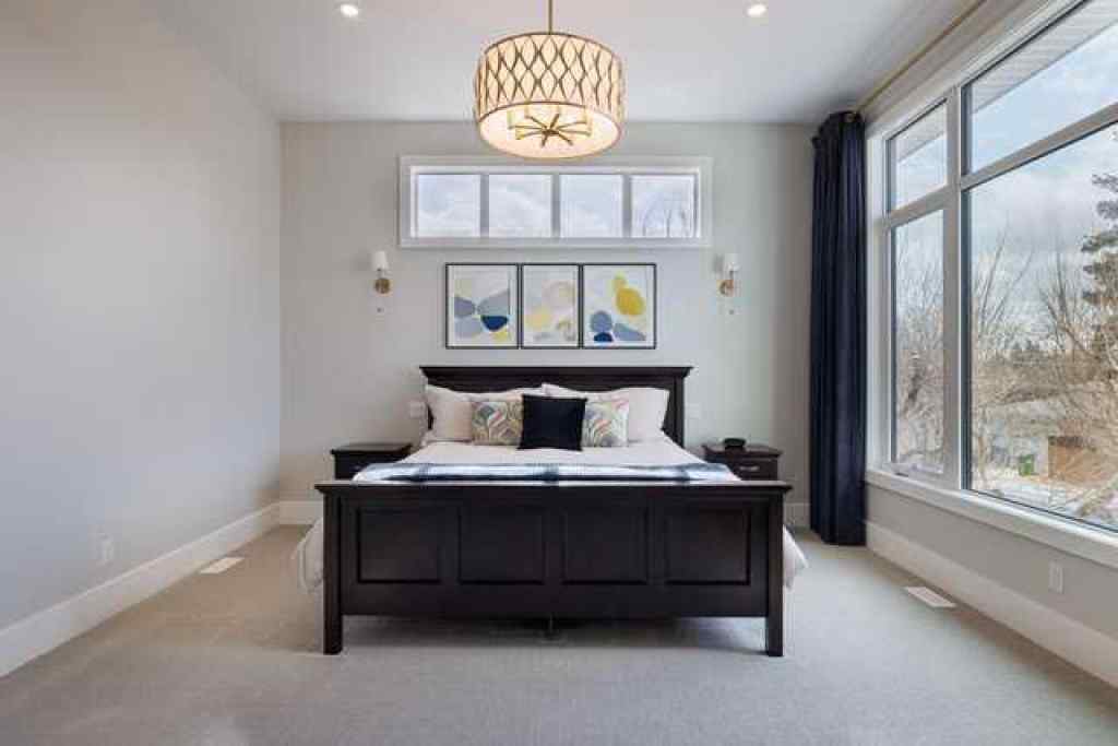 MLS® A2267818 - 319 42 Street SW in Wildwood Calgary, Residential