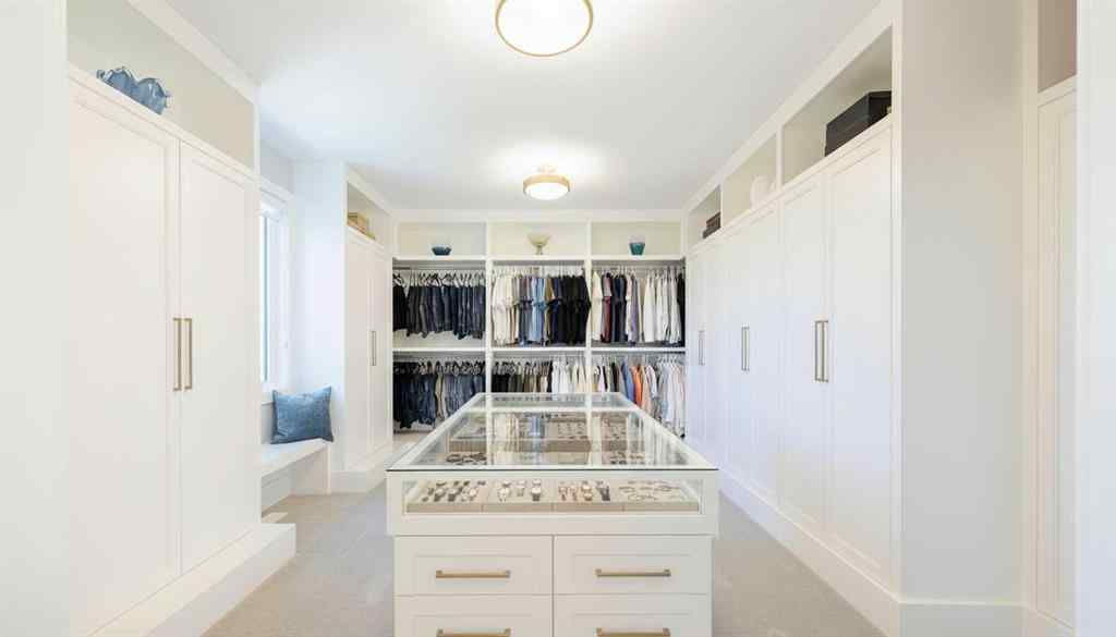 MLS® A2267818 - 319 42 Street SW in Wildwood Calgary, Residential