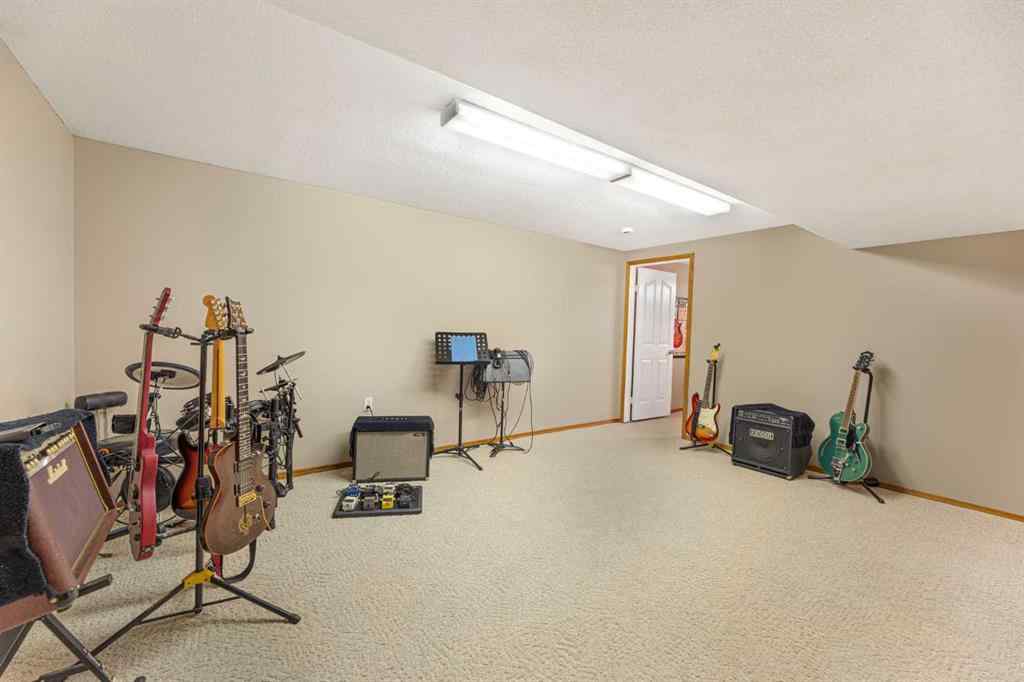 MLS® A2267819 - 291 Mckerrell Way SE in McKenzie Lake Calgary, Residential
