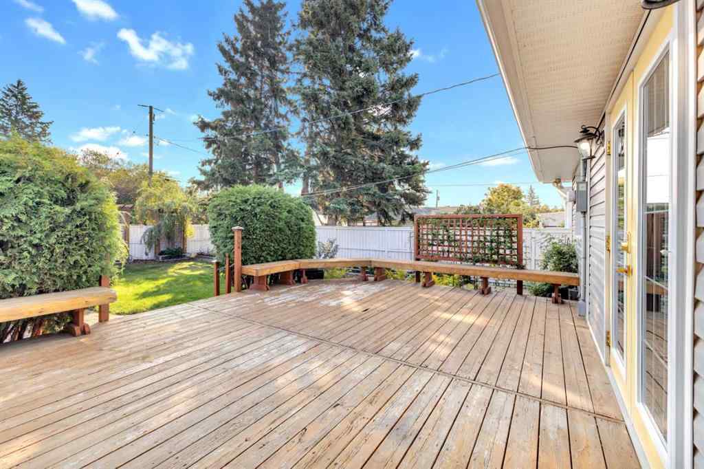 MLS® A2267820 - 3965 38A Avenue  in Eastview Red Deer, Residential