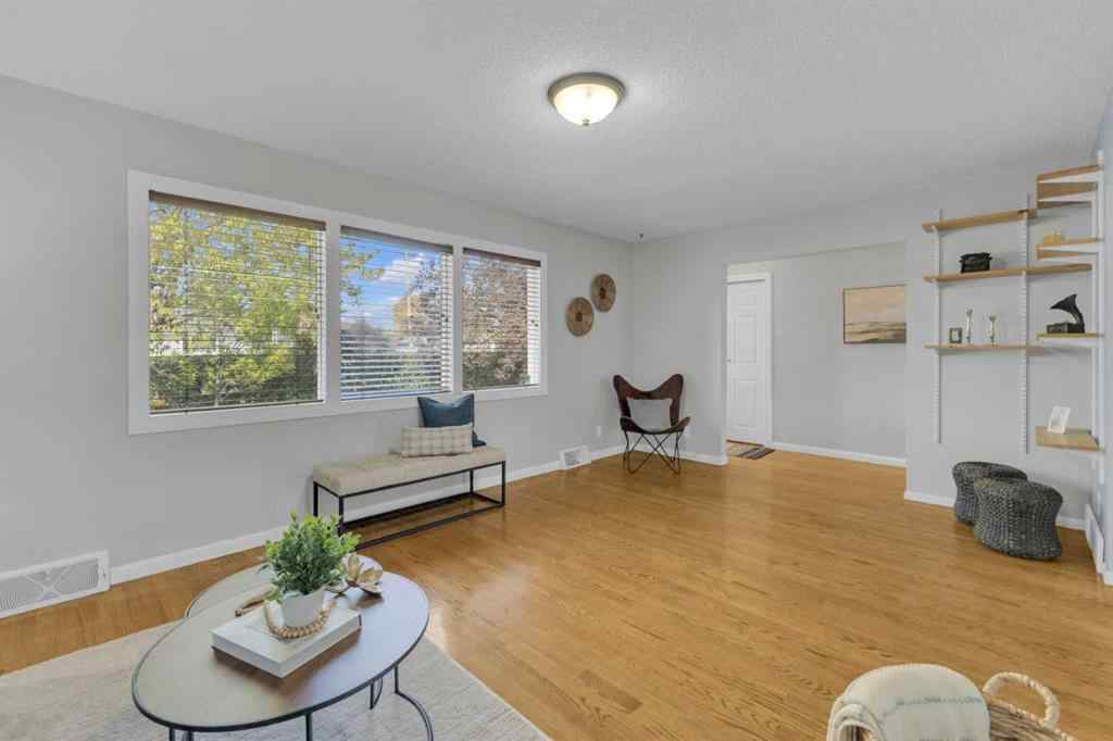 MLS® A2267820 - 3965 38A Avenue  in Eastview Red Deer, Residential