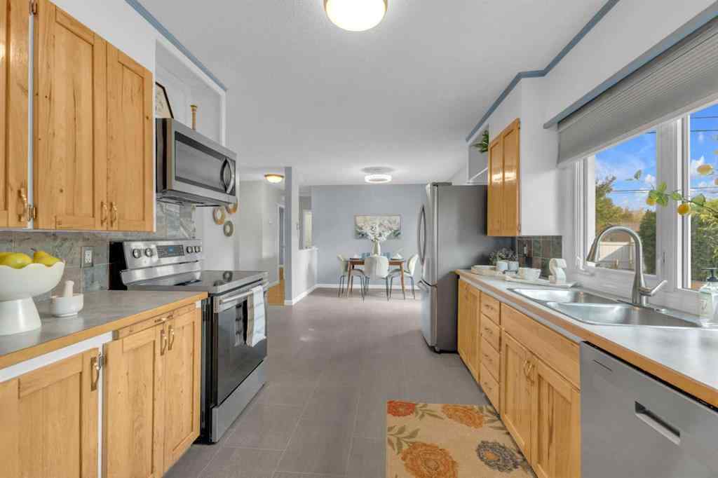 MLS® A2267820 - 3965 38A Avenue  in Eastview Red Deer, Residential