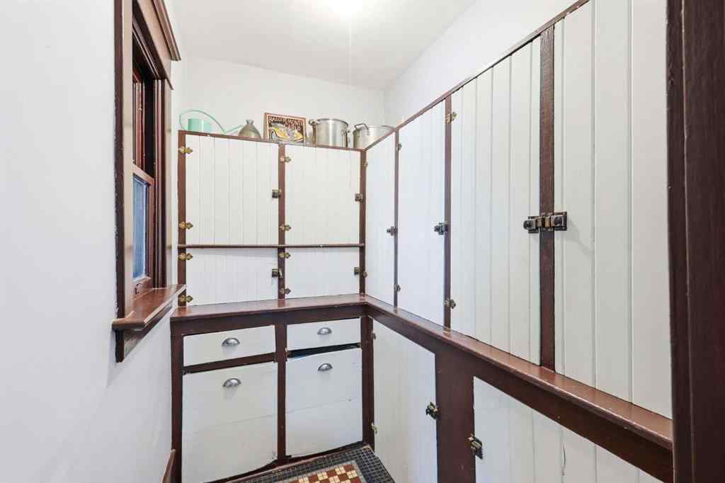 MLS® A2267824 - 216 9 Street NE in Bridgeland/Riverside Calgary, Residential