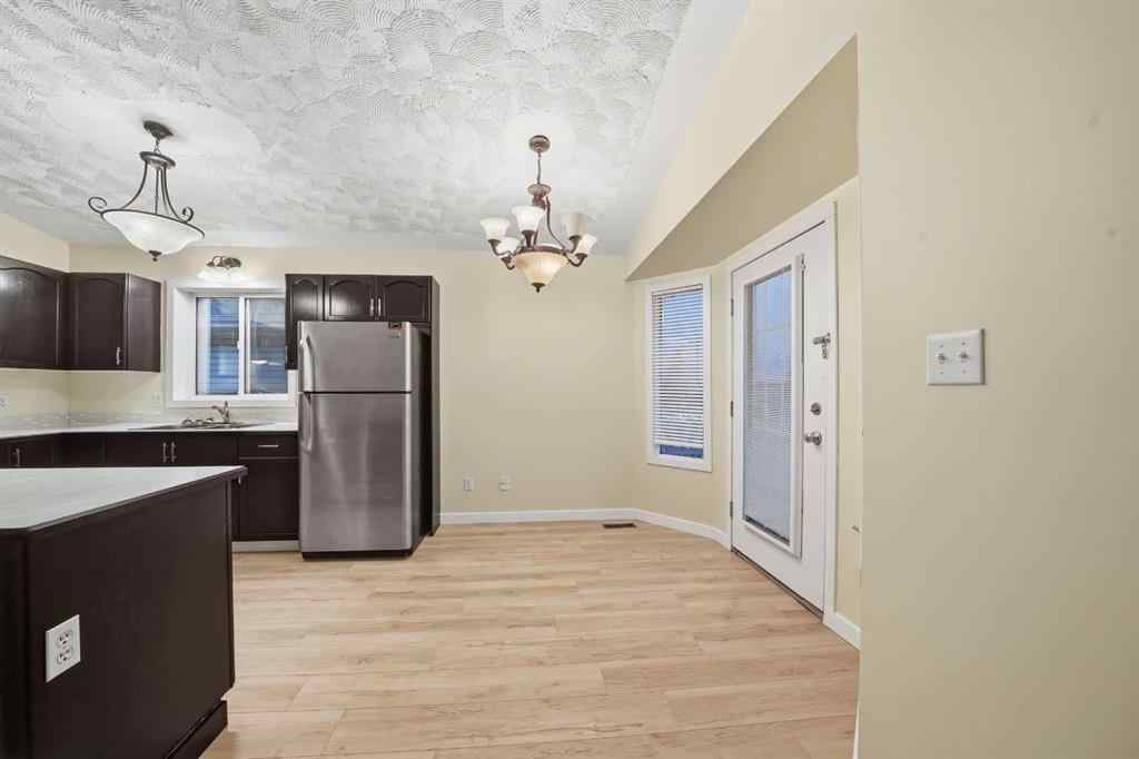 MLS&reg; # A2267826 - 4706 43 Street  in Palo Sylvan Lake, Residential Open Houses