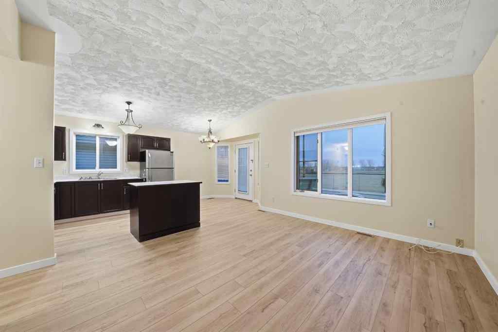 MLS&reg; # A2267826 - 4706 43 Street  in Palo Sylvan Lake, Residential Open Houses