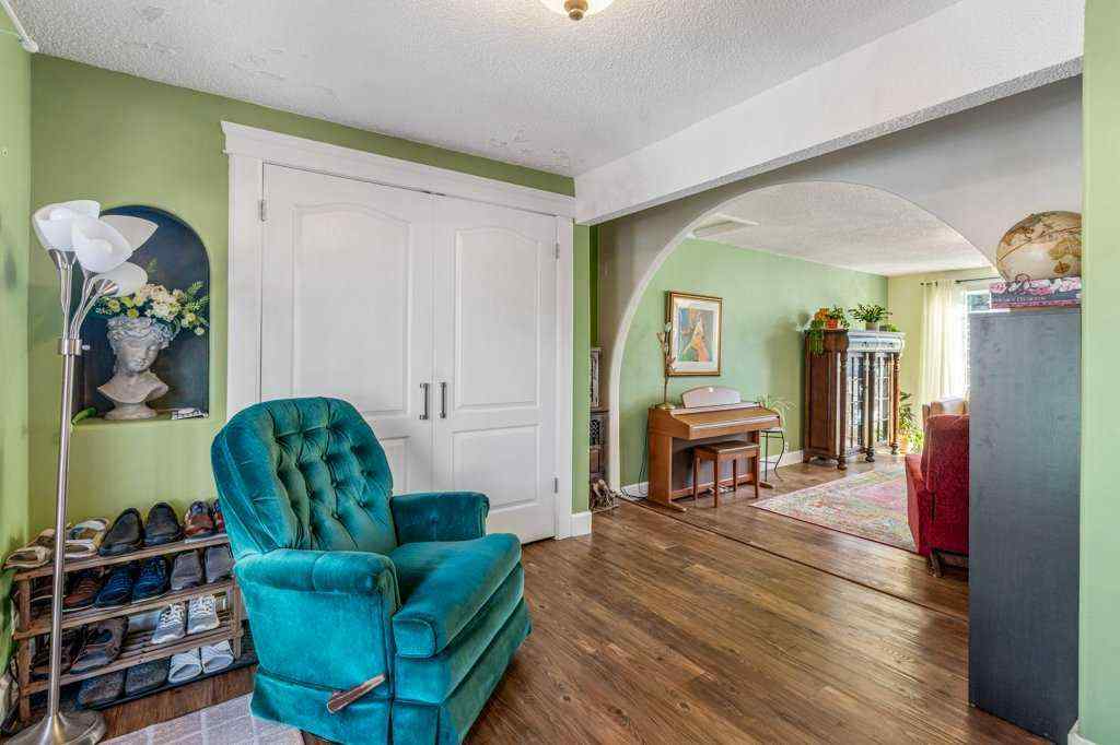 MLS® A2267832 - 1006 9 Street N in Staffordville Lethbridge, Residential