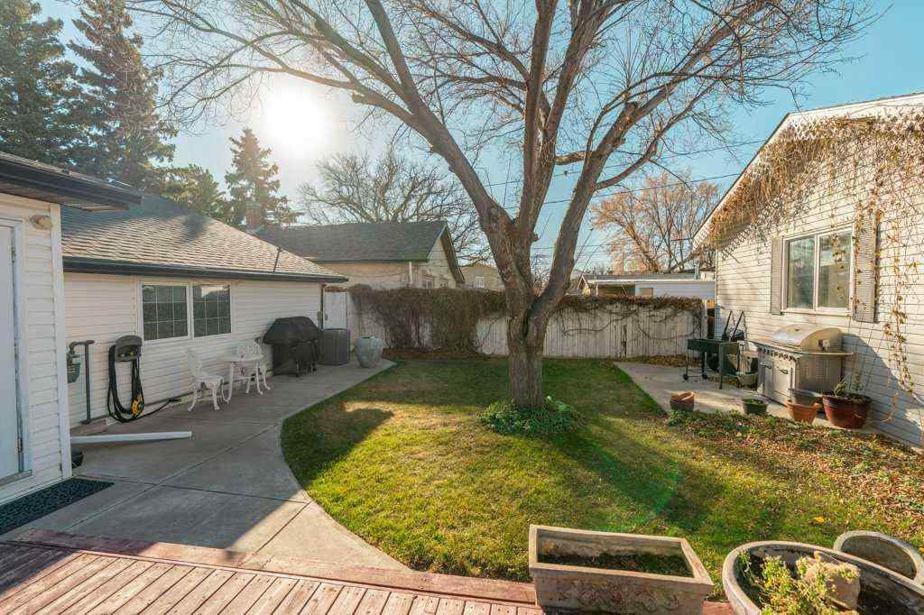 MLS® A2267832 - 1006 9 Street N in Staffordville Lethbridge, Residential