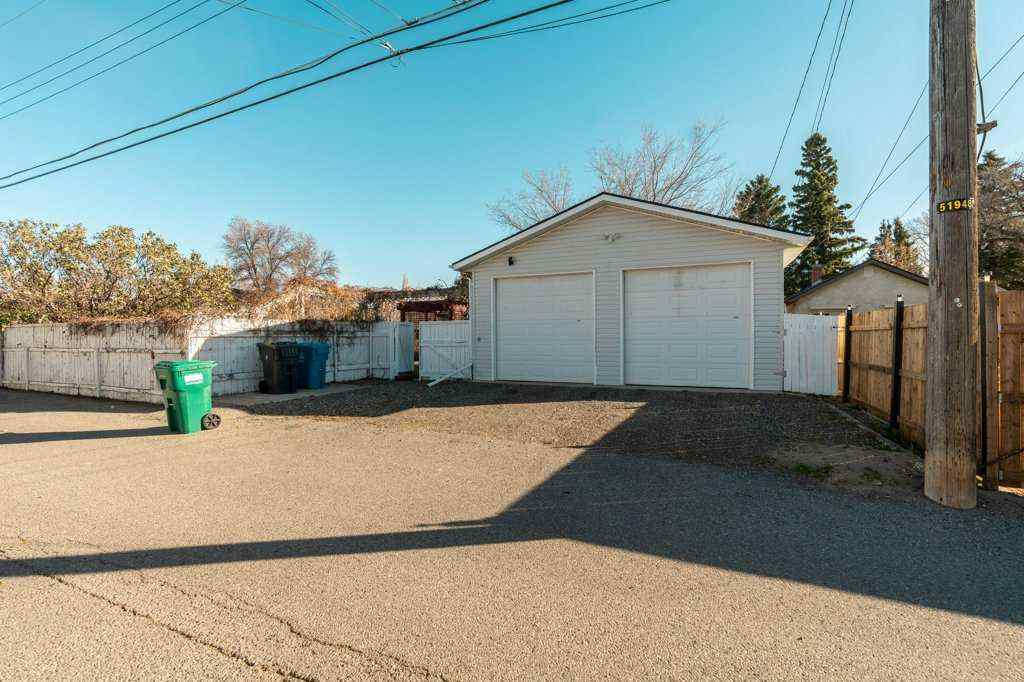 MLS® A2267832 - 1006 9 Street N in Staffordville Lethbridge, Residential
