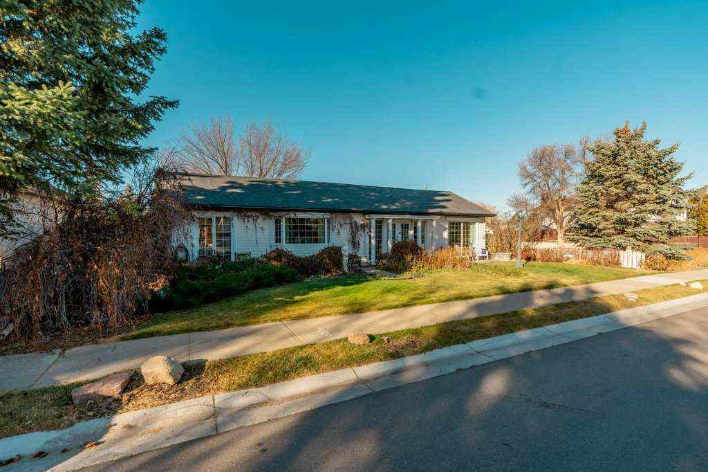 MLS® A2267832 - 1006 9 Street N in Staffordville Lethbridge, Residential