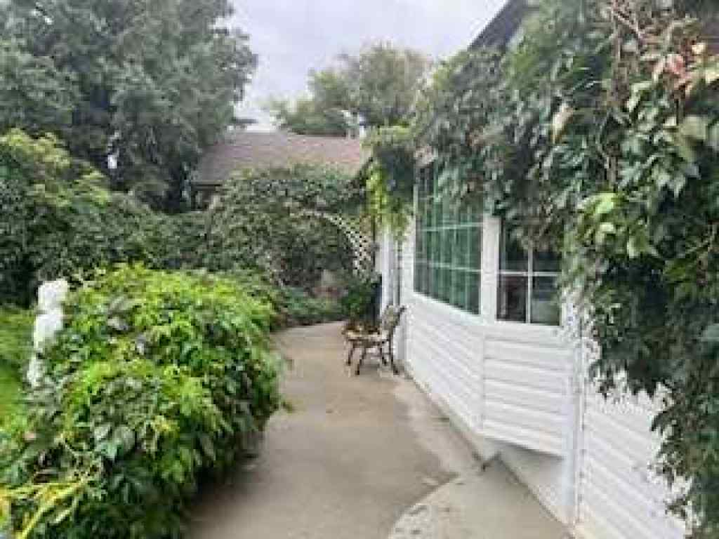 MLS® A2267832 - 1006 9 Street N in Staffordville Lethbridge, Residential