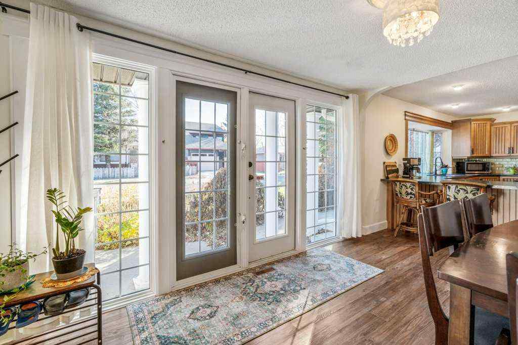 MLS® A2267832 - 1006 9 Street N in Staffordville Lethbridge, Residential